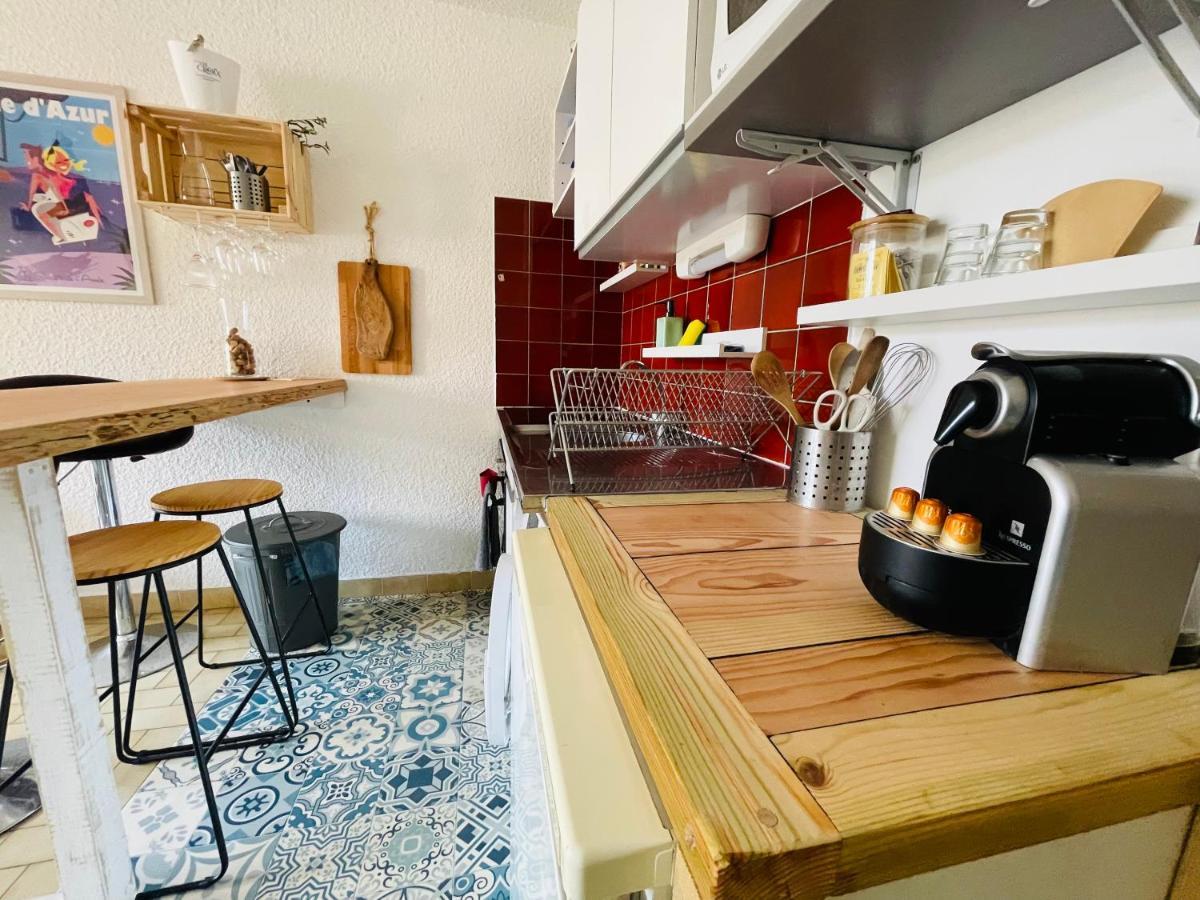 Cosy Deux Pieces Pour 4 Personnes En Centre Ville Classe Cavalaire-sur-Mer Luaran gambar